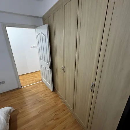 Kibris, De Denize Sifir *