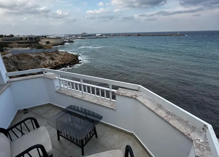 Kibris, De Denize Sifir *