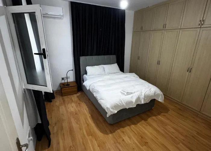 Kibris, De Denize Sifir Appartamento *