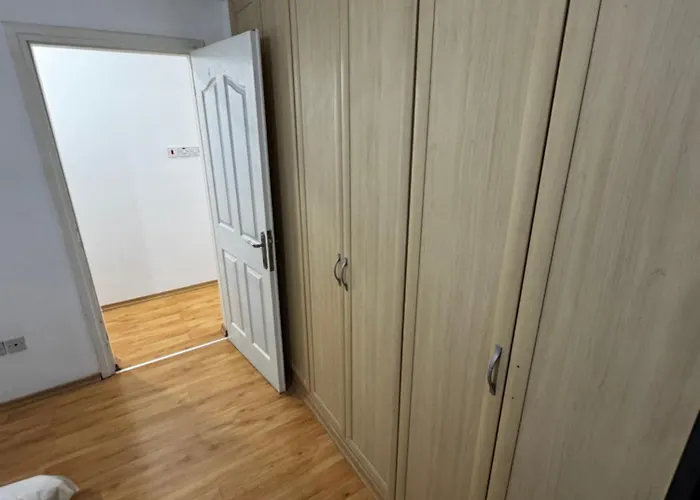 Kibris, De Denize Sifir *